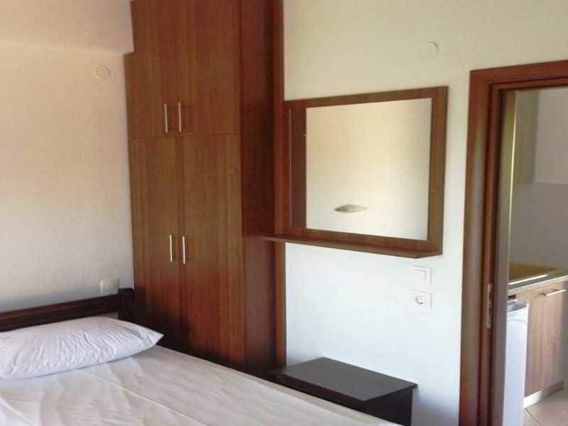 Paradisos Apartments Nea Skioni Extérieur photo